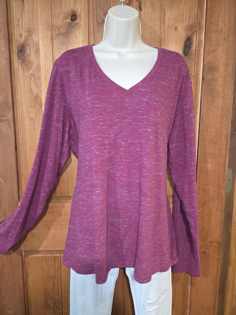 G.H. Bass &‎ Co. Heathered Raspberry V-Neck Long Sleeve Top